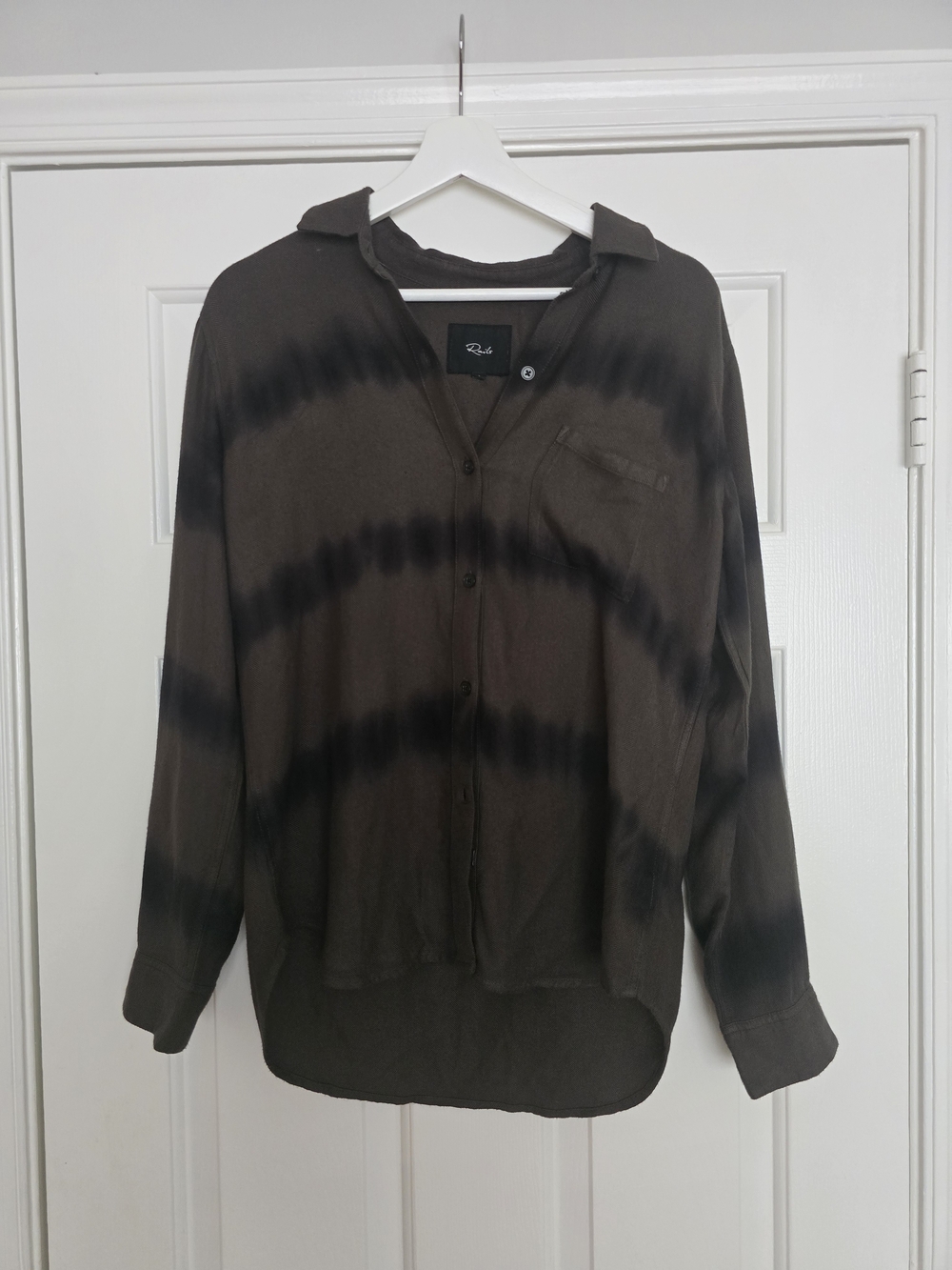 RAILS Olive Black Waves Tie Dye Rayon Button Down Shirt, Small - Picture 3 of 6